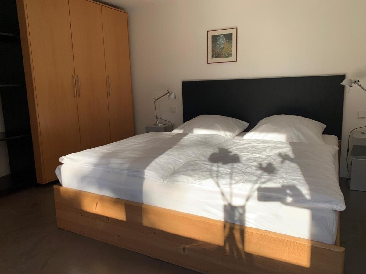 F80-Die FEINE Ferienwohnung Regensburg Exterior foto